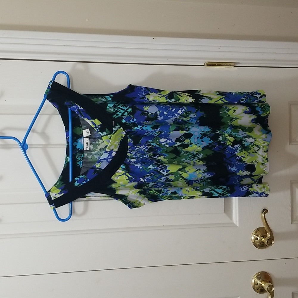 3/$12 Cato sleeveless blouse sz M